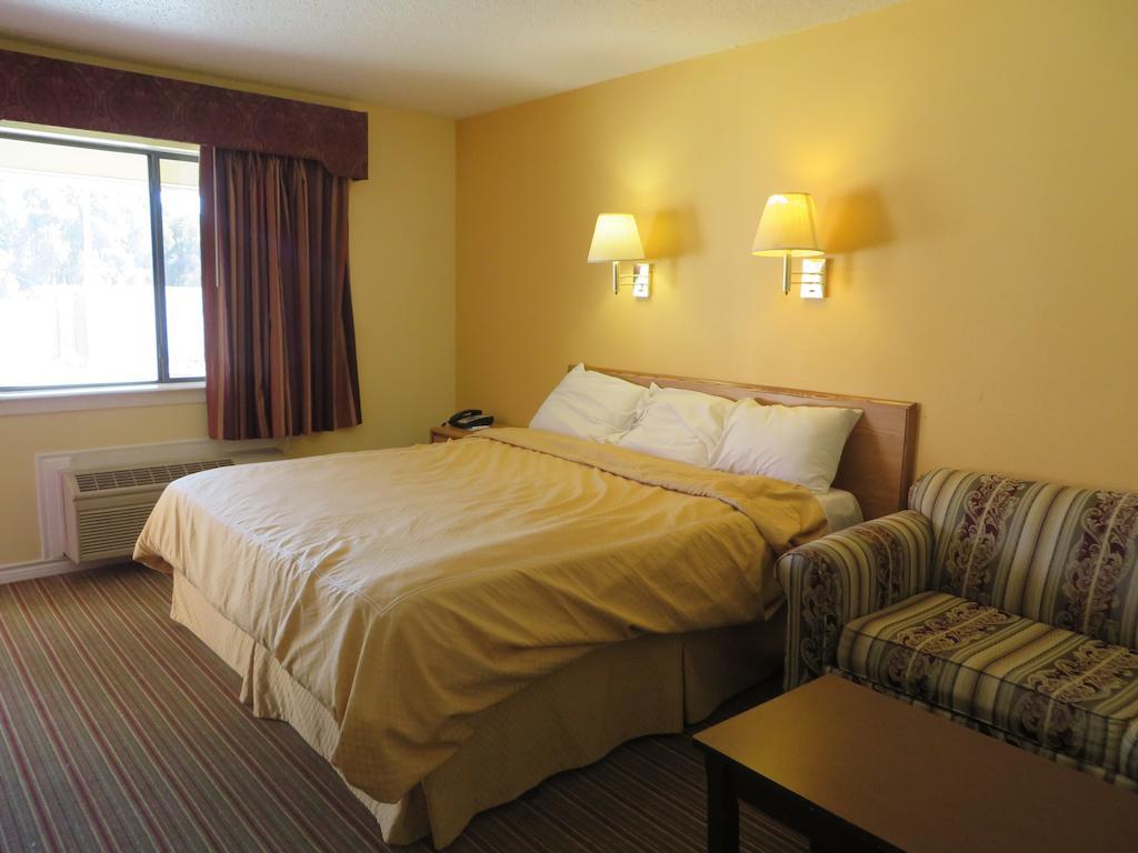 Americas Best Value Inn Weatherford Exterior photo