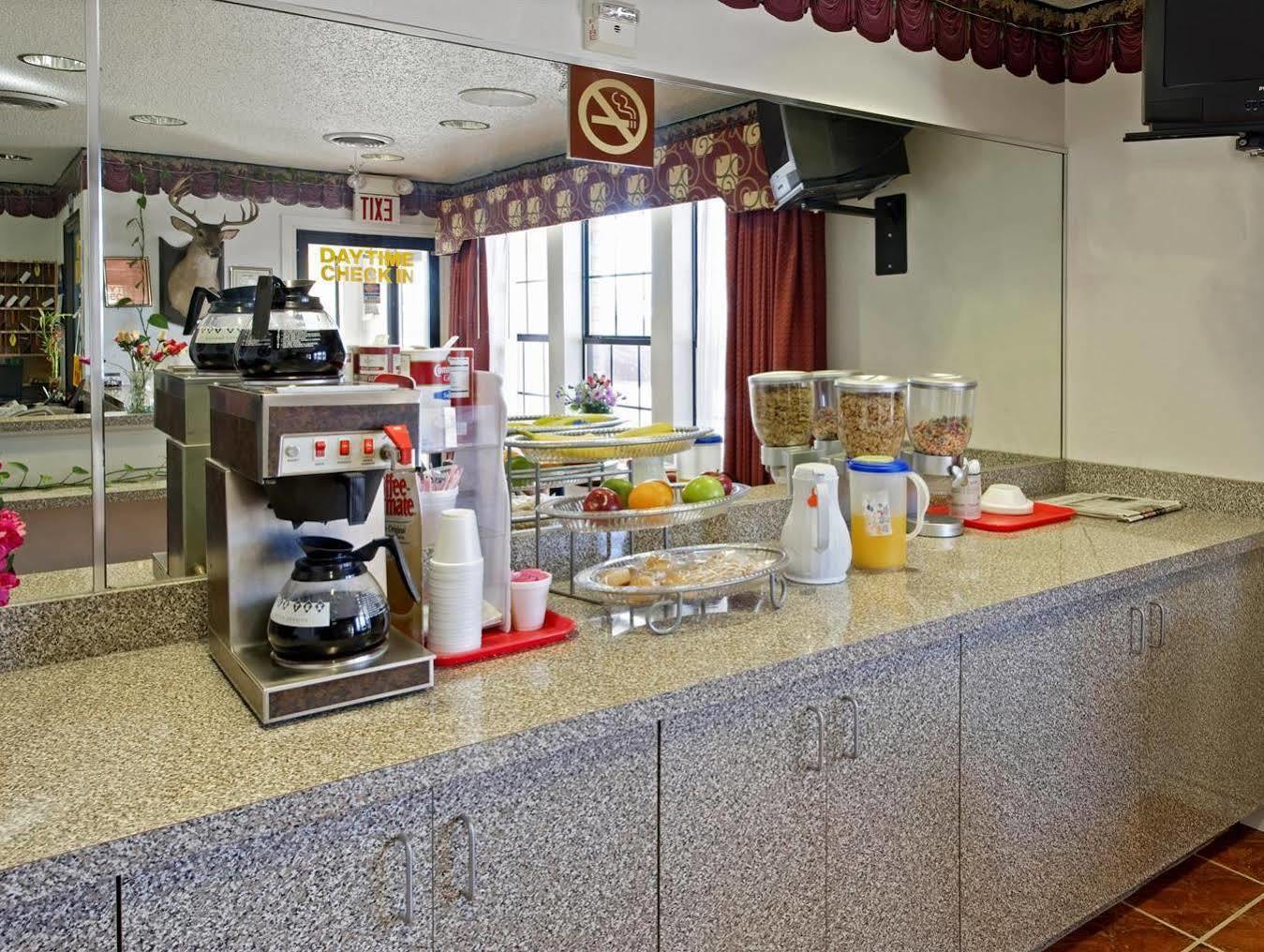 Americas Best Value Inn Weatherford Exterior photo